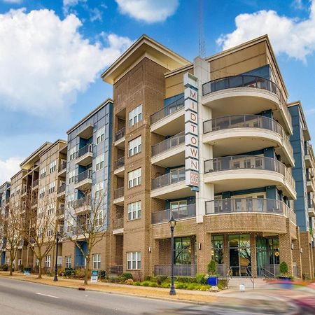 Premium Apartments And Studios At Midtown 205 In Шарлът Екстериор снимка