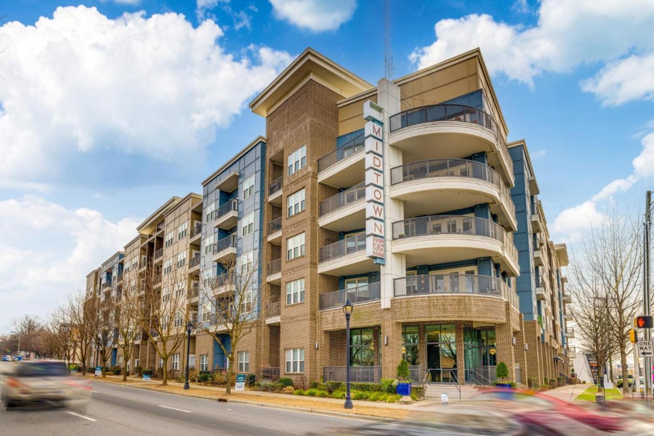 Premium Apartments And Studios At Midtown 205 In Шарлът Екстериор снимка